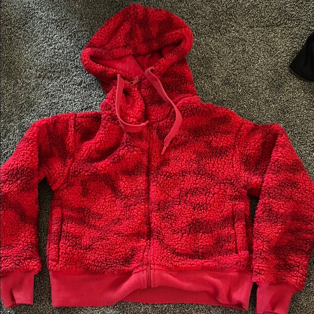 Women’s small aerie red camo Sherpa jacket ❤️